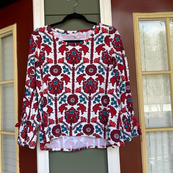 🎉HP🎉 NWT Crown & Ivy Elephant Print Top PS - Picture 1 of 5